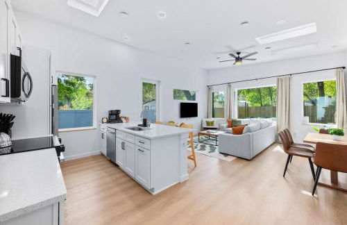 New-Dog Friendly,Hot Tub, Fire-pit, 1 mile to DTWN - Foto 33