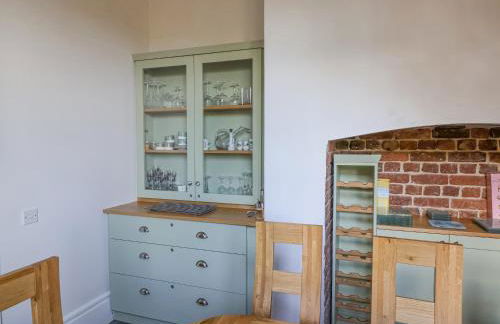 Red House - Photo 16