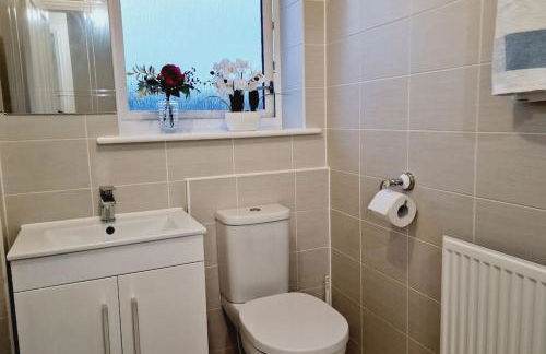Modern Home near London ensuite room, 3 toilets - Foto 37