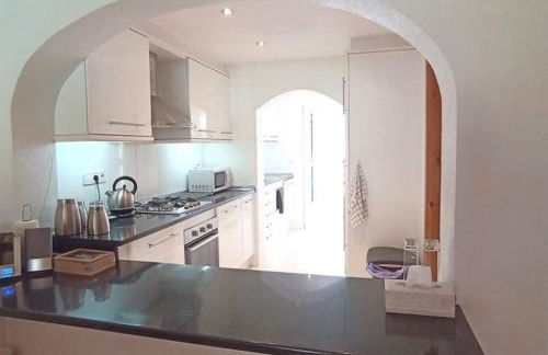 Sunny seaside retreat Campello - Photo 9