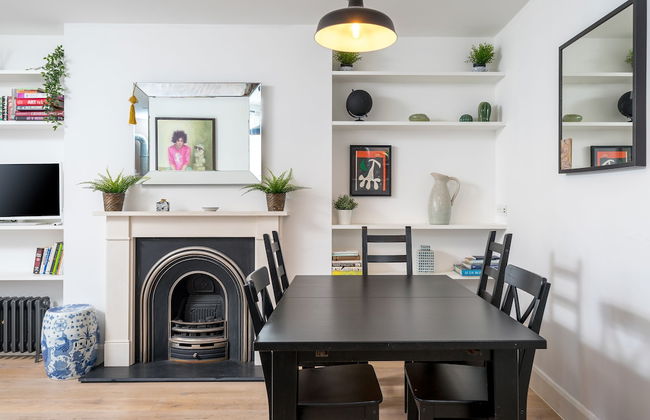 JOIVY Stylish 2-Bed Flat W/ Private Garden In Notting Hill, - Foto 11