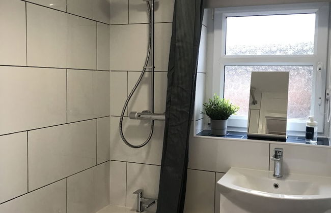 Modern 3-bed House With Parking Bamber Bridge, Preston - Foto 20