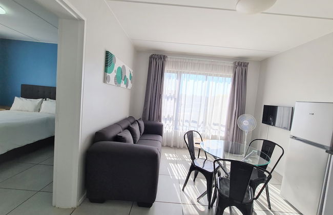 MINT Express Sandton View - Photo 33