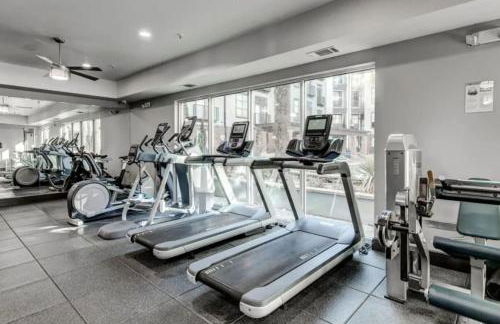 New Apt in DeepEllum with Pool and Parking near Baylor Med - Foto 31