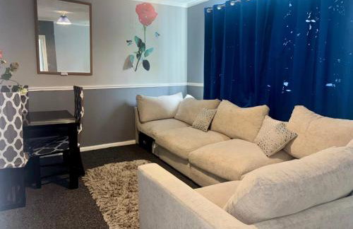 2 Bed House-Sleeps 4-Free Parking - Foto 8