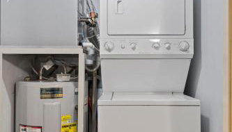 Indy Urban Nest - Sleeps 8 - Skywalk Access - Convention Center - Stadium - Foto 5