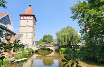 MHQ Ferienwohnung im historischen Fachwerkhaus mit Terrasse in Waiblingen - Foto 28