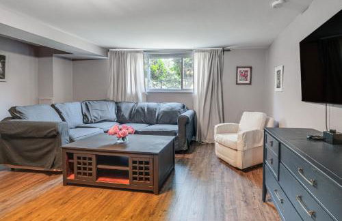 Arlington Townhome with Furnished Patio! - Photo 20