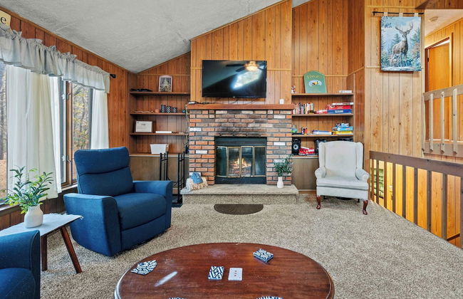 Mohegan by Avantstay Private Dock + Firepit Community Pool + Beach - Photo 7