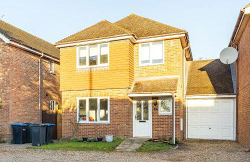 5 Bed House Heathrow Egham Virginia Water Sleeps 7 or Up To 8 If Sharing Beds, Mid To Long Term Bookings Welcome - Foto 17