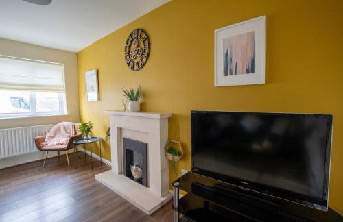 2BR Home Near Shops & Transport Links - Foto 6