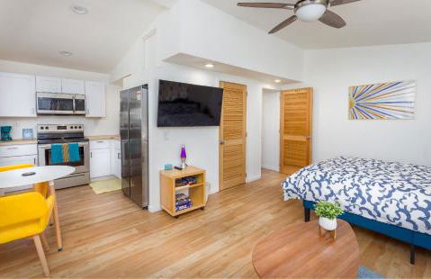 Retro Casita on the River! only 1 min to SNP gate! Riverfront with swimming - Foto 5