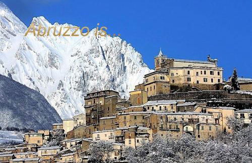 Characteristic restored farmhouse with 360 degree views - Photo 54