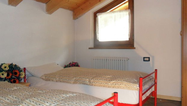 Apartment in Celledizzo Near Dolomiti di Brenta - Foto 3, Habitación
