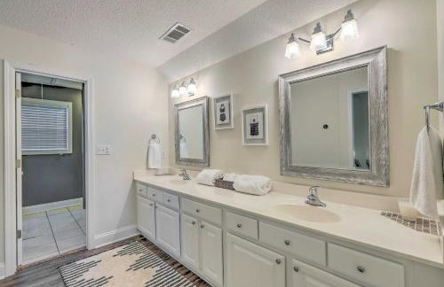 Lakefront Retreat with Deep Water and Great Views! - Foto 14