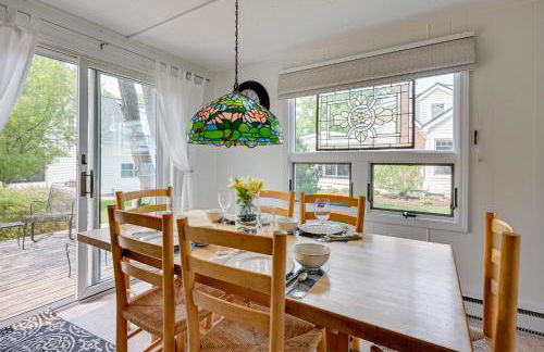 Vibrant Waterfront Vacation Rental on Lake Huron! - Foto 3