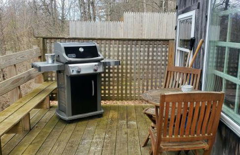 Pond View Cabin Brought to you by GetAway Vacations - Photo 15