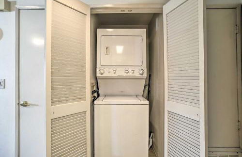 1 Mi to Dtwn Cathedral City Condo with Balcony - Foto 22