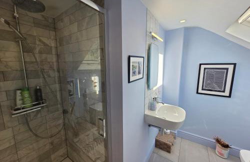 Modern 3BR Garden Home Leyton - Foto 1