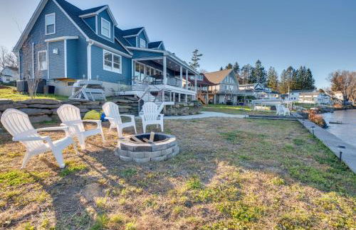 Family Home on Lake Newton with Deck and Fire Pit - Foto 1
