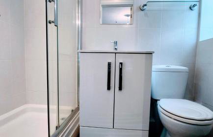 1 Bedroom Annex - Close to Frimley Hospital - Private Entrance - Foto 16