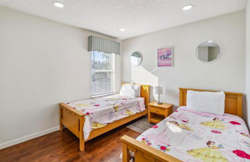 765 Beautiful Vacation Home With Private Pool, And Much More!! - Foto 22