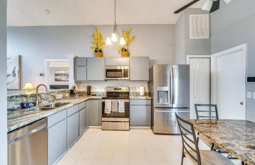 Lovely Florida Retreat with Lanai 5 Mi to Riverwalk - Photo 8