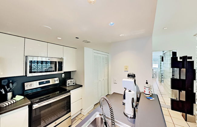 Beachfront 4 Room Ocean Drive Deluxe Suite - Foto 57