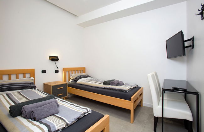 Villa Rita Pool & Spa - Photo 22