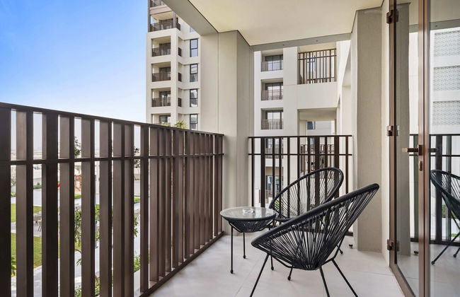 Silkhaus Summer Towers Creek Harbour - Photo 23