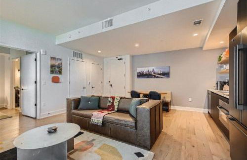 2BD Condo-Rainey St-Best views-RT Pool - Foto 2