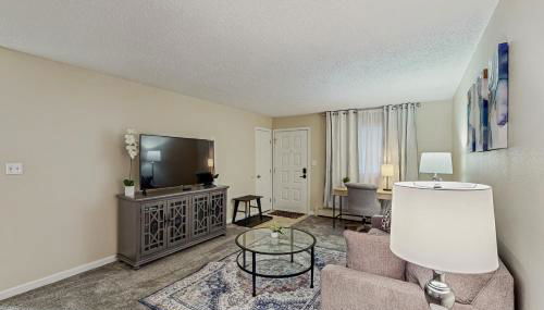 Northern Nook - Photo 3