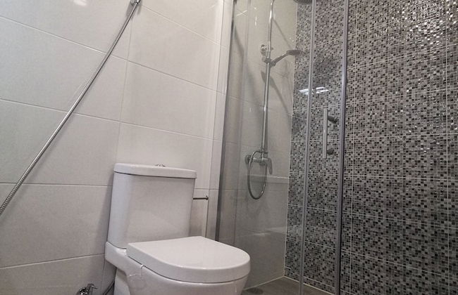 "room in Guest Room - Hostel Próximo A Praia P/ Surf Na Caparica" - Photo 6