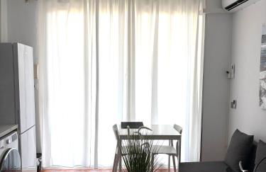 La Manga km 0, pisos estudios - planta baja - 100m de la playa - studio flats - ground floor - 100m from the beach, cada con bicis & tabla SUP, piscina & pádel & tenis & más - each with bikes & SUP board, pool & paddle & tennis & more - Foto 39