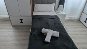 LeHaStays Apartments - FS7 I Küche I WLAN I SmartTV I Einzelbetten I Parkplatz - Foto 5, towels, wardrobe