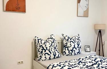 Schönes Zimmer in einer 3er WG-Wohnung geeignet für einen Mann shared apartment - Foto 5