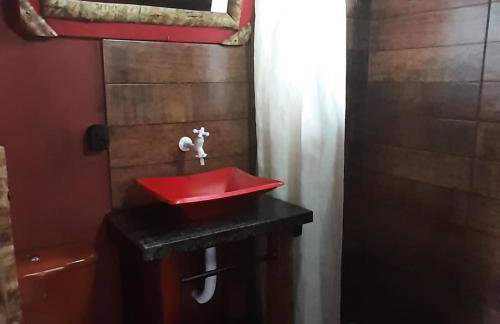 Chalé Pakere Bellavista - visão magnífica do vale e montanhas a mais de mil metros de altitude, wi-fi, sauna, piscina e água de nascente - locação do chalé sem prestação de serviços - Foto 30