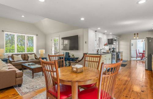 Coastal Victorian Home Walk to Downtown - Foto 36