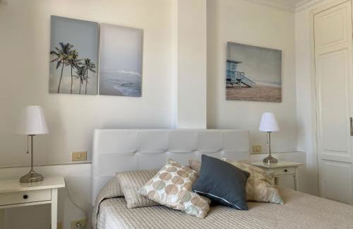 Billy's Beachfront Apartment with pool access - Foto 7