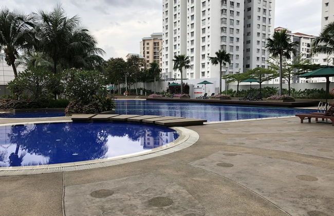 Tropics Tropicana City Mall - Foto 13