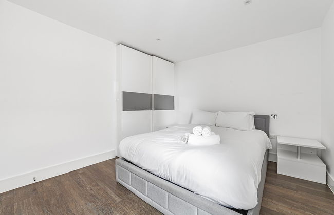 Charming 1Bedroom in the Heart of London - Photo 2