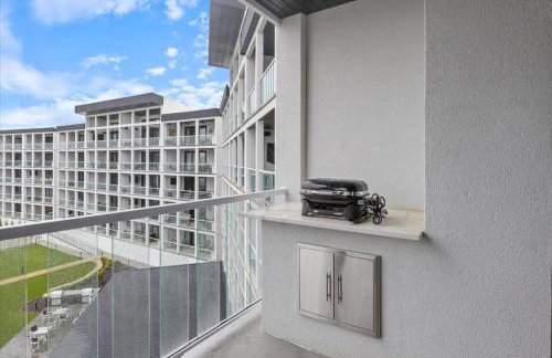 Family-Fun Lakeside Luxury at Topsider in Osage w/ 2 Pools, Prime Views Pack N' Play & Games - Foto 36