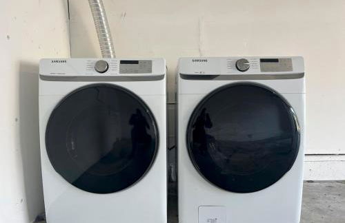 Bright Pacifica Townhouse - Photo 15