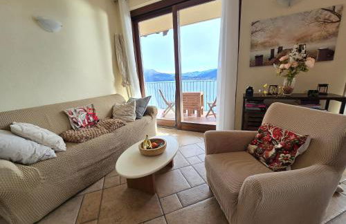 Lago Maggiore - Traumbalkon mit Seeblick & Pool und 2 SZ - Foto 5