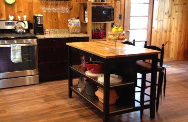 ☆Cherry Farmhouse☆60 Acres☆Central Air☆Fireplace - Foto 32