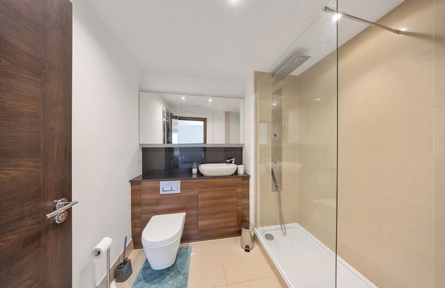 Lovely Flat With Free Parking & Wheelchair Access - Photo 16