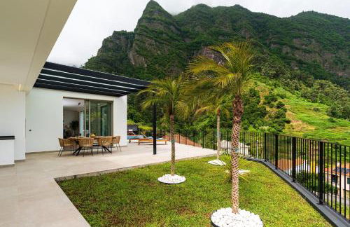 Elysium São Vicente - Designer Villa with Ocean View, Heated Pool, Jacuzzi & Sauna - Foto 68