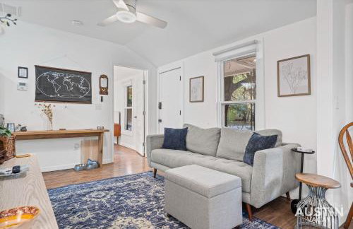 Walk to E. Austin Hotspots 2BR 1BA w Parking Dog-Friendly By Austin Vacay - Foto 9