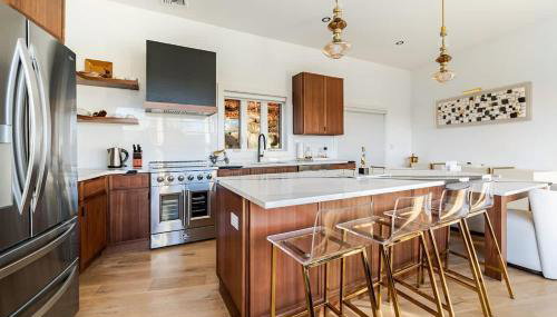 Modern Lakeview Home with Private Dock Sleeps 5 - Foto 2