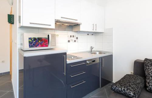 Luxurious Apartments Maslina with Beach - Photo 25